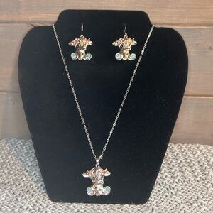 Silver Tone Cow Necklace And Earrings Set